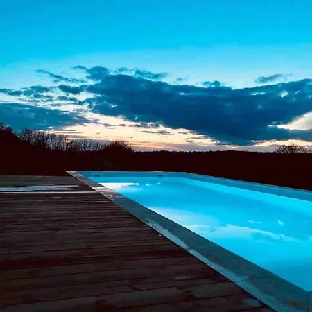 Le Logis De Saint-chamassy, Romantique Avec Jacuzzi Et Piscine בית נופש *