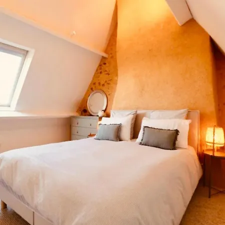Le Logis De Saint-chamassy, Romantique Avec Jacuzzi Et Piscine בית נופש Saint-Chamassy