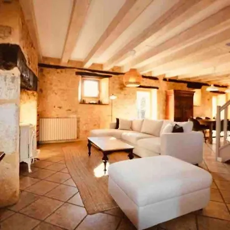Le Logis De Saint-chamassy, Romantique Avec Jacuzzi Et Piscine Saint-Chamassy