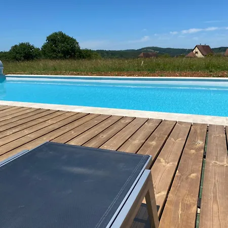 Le Logis De Saint-chamassy, Romantique Avec Jacuzzi Et Piscine בית נופש